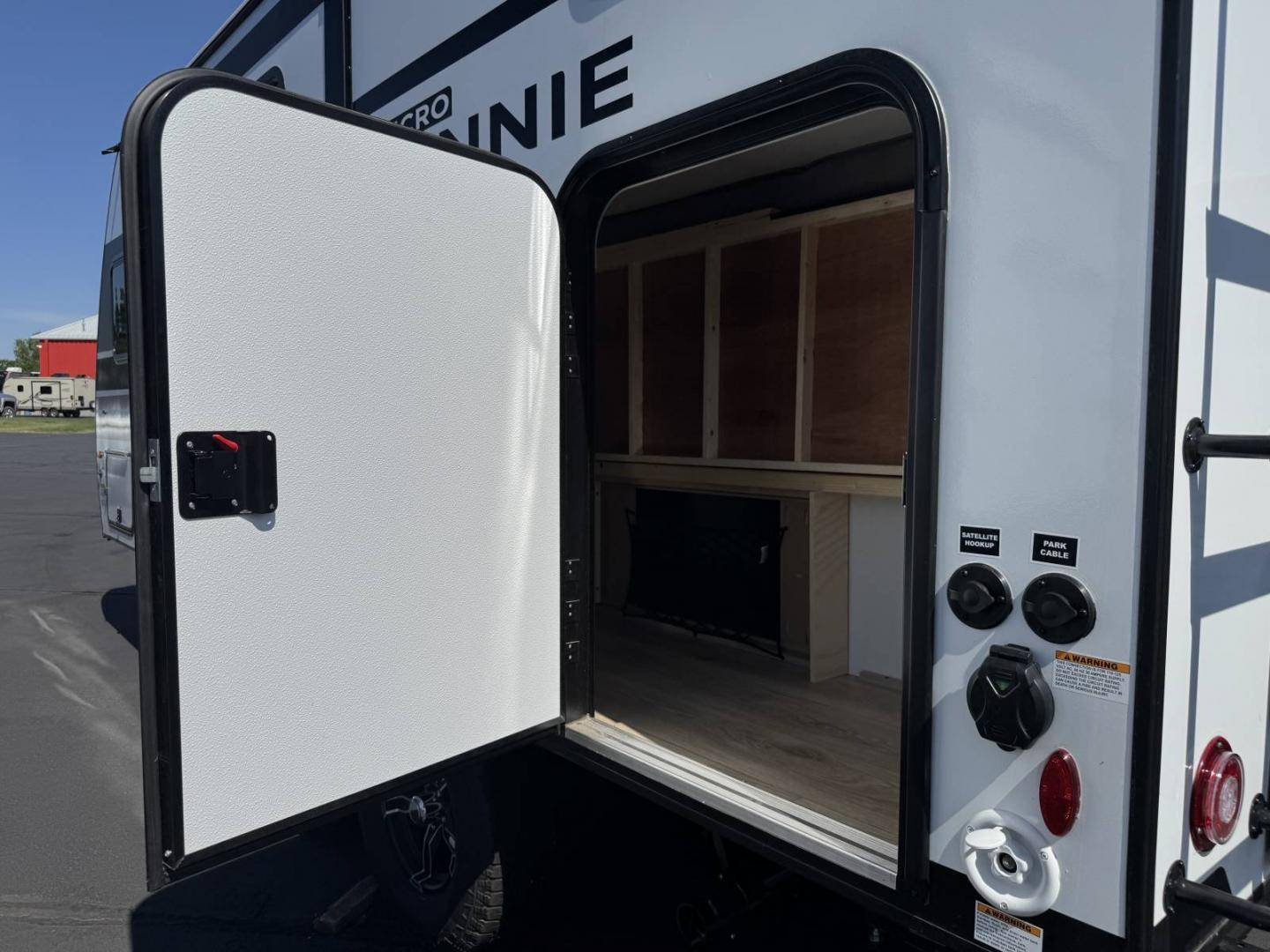 2025 Winnebago 2025 Winnebago Micro Minnie - thumbnail 6