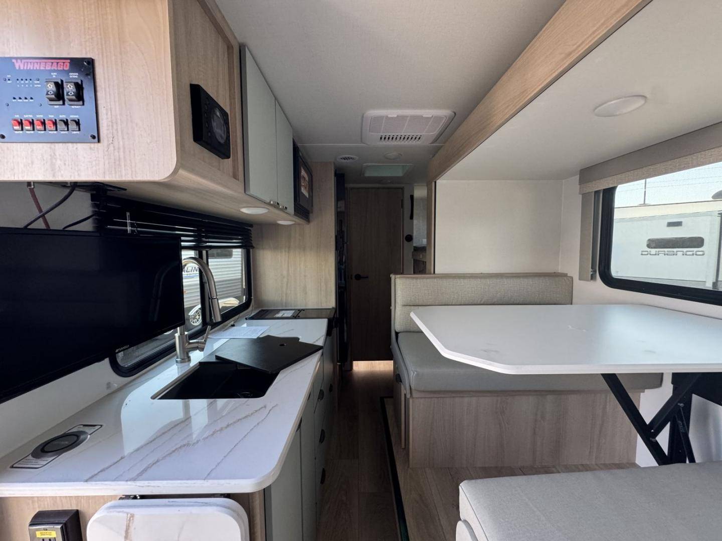 2025 Winnebago 2025 Winnebago Micro Minnie - thumbnail 11