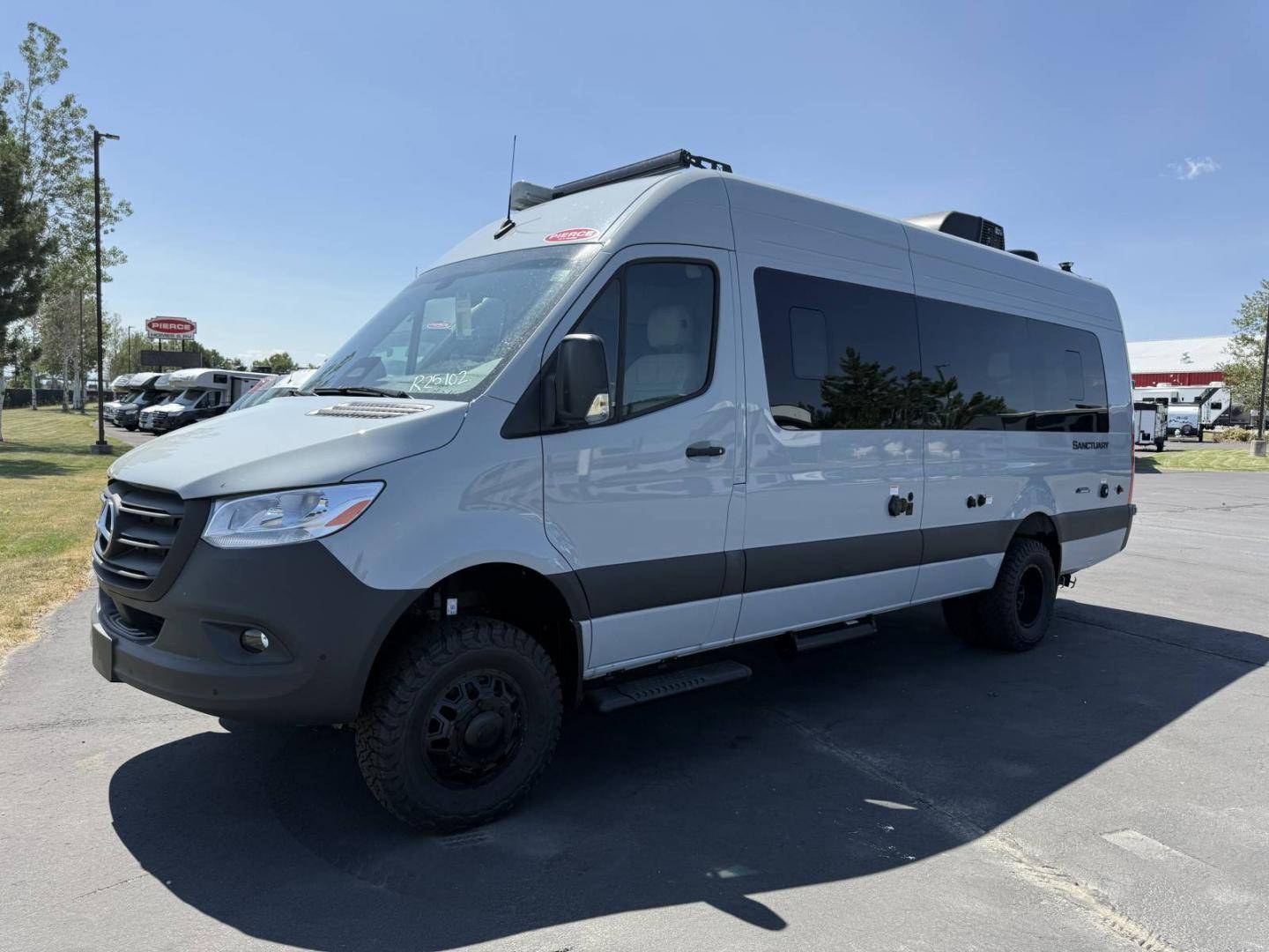 2026 Thor Motor Coach 2026 Thor Motor Coach Sanctuary - thumbnail 1