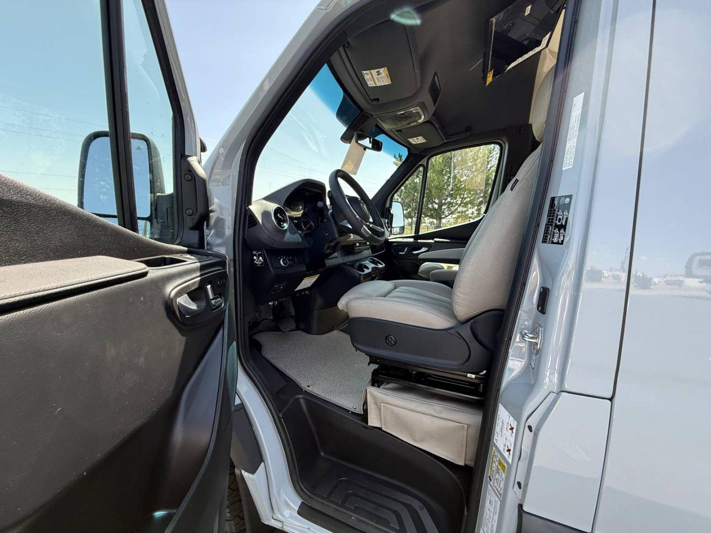 2026 Thor Motor Coach 2026 Thor Motor Coach Sanctuary - thumbnail 9