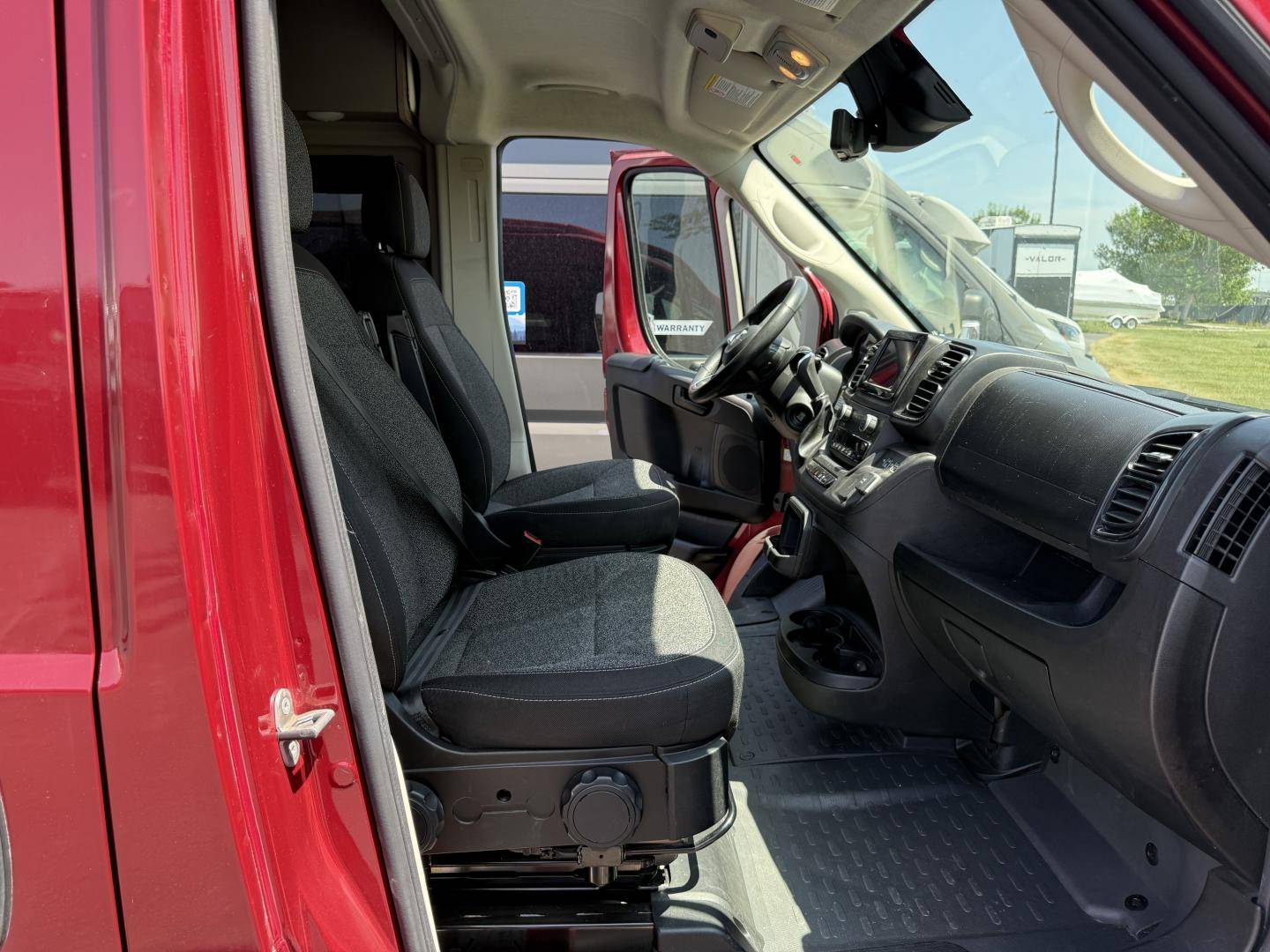 2023 Winnebago 2023 Winnebago Solis - thumbnail 13