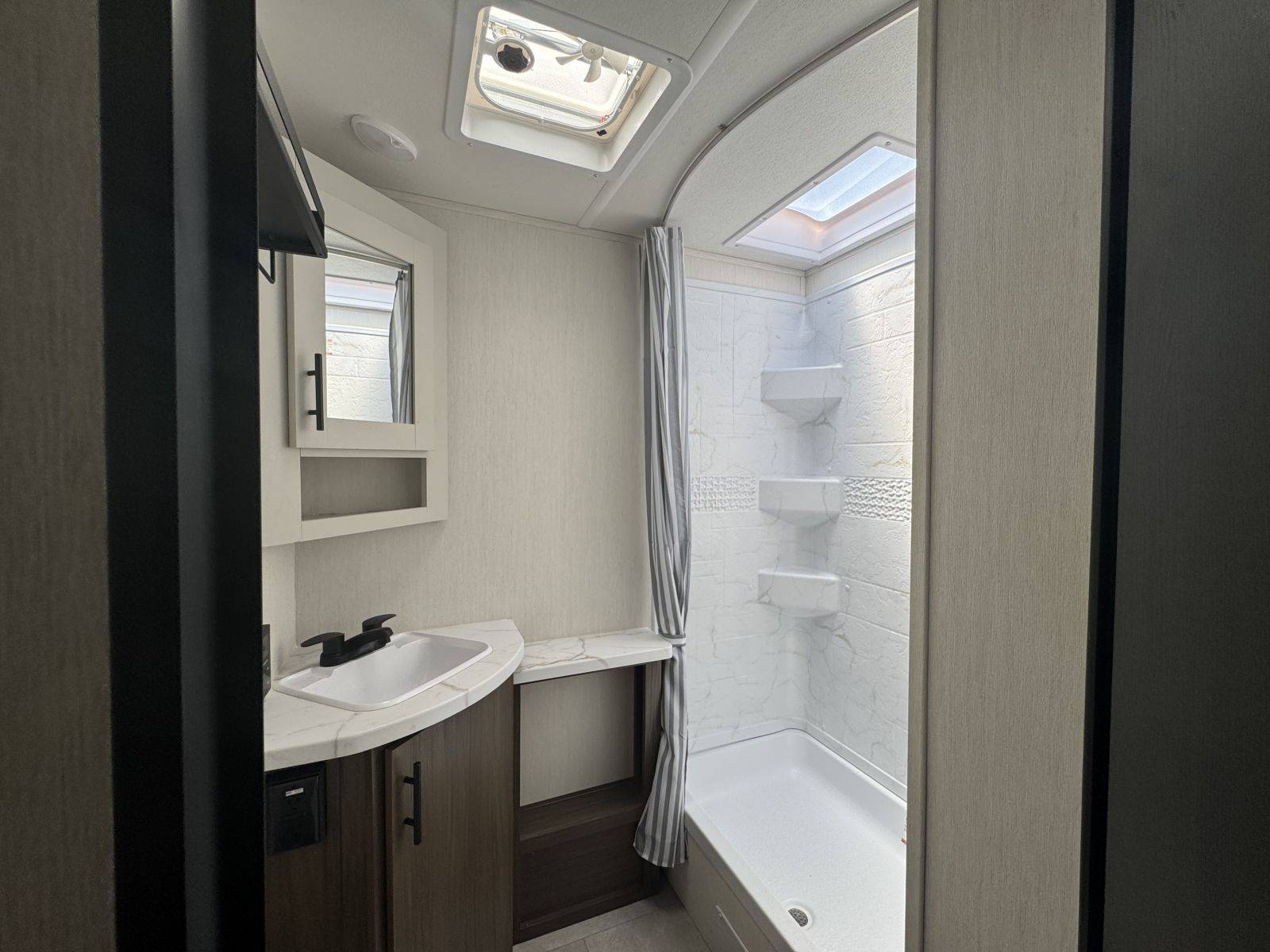 2026 Prime Time RV 2026 Prime Time RV Tracer - thumbnail 15