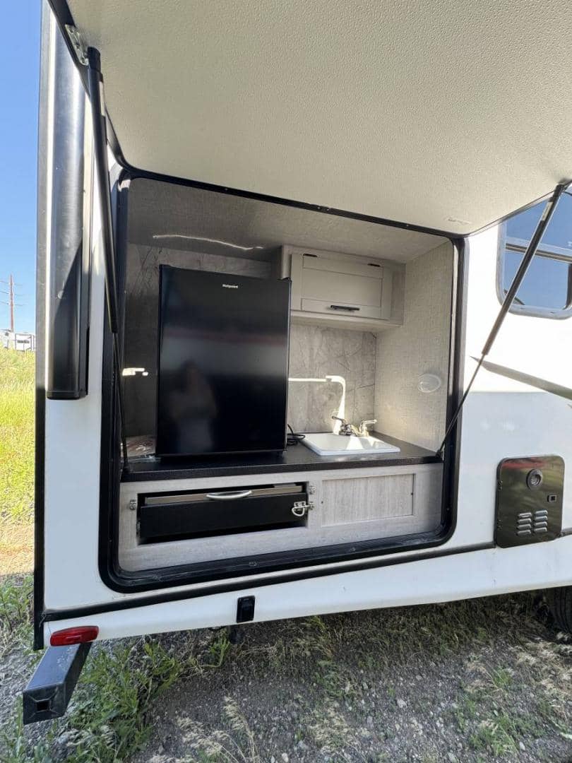 2023 CrossRoads RV 2023 CrossRoads RV Sunset Trail - thumbnail 6