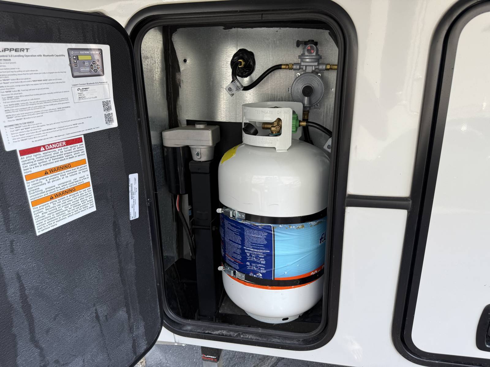 2026 Keystone RV 2026 Keystone RV Montana High Country - thumbnail 6