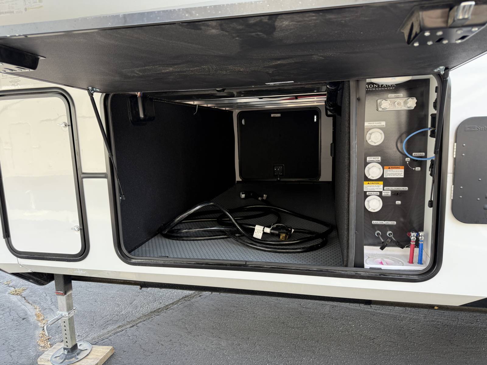 2026 Keystone RV 2026 Keystone RV Montana High Country - thumbnail 7