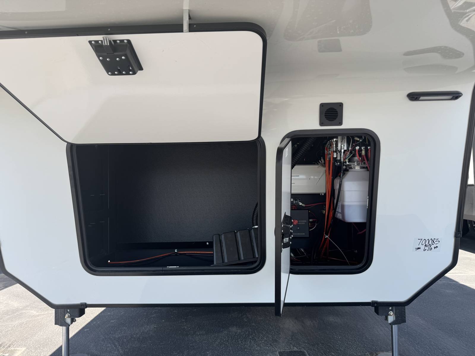 2026 Keystone RV 2026 Keystone RV Montana - thumbnail 6