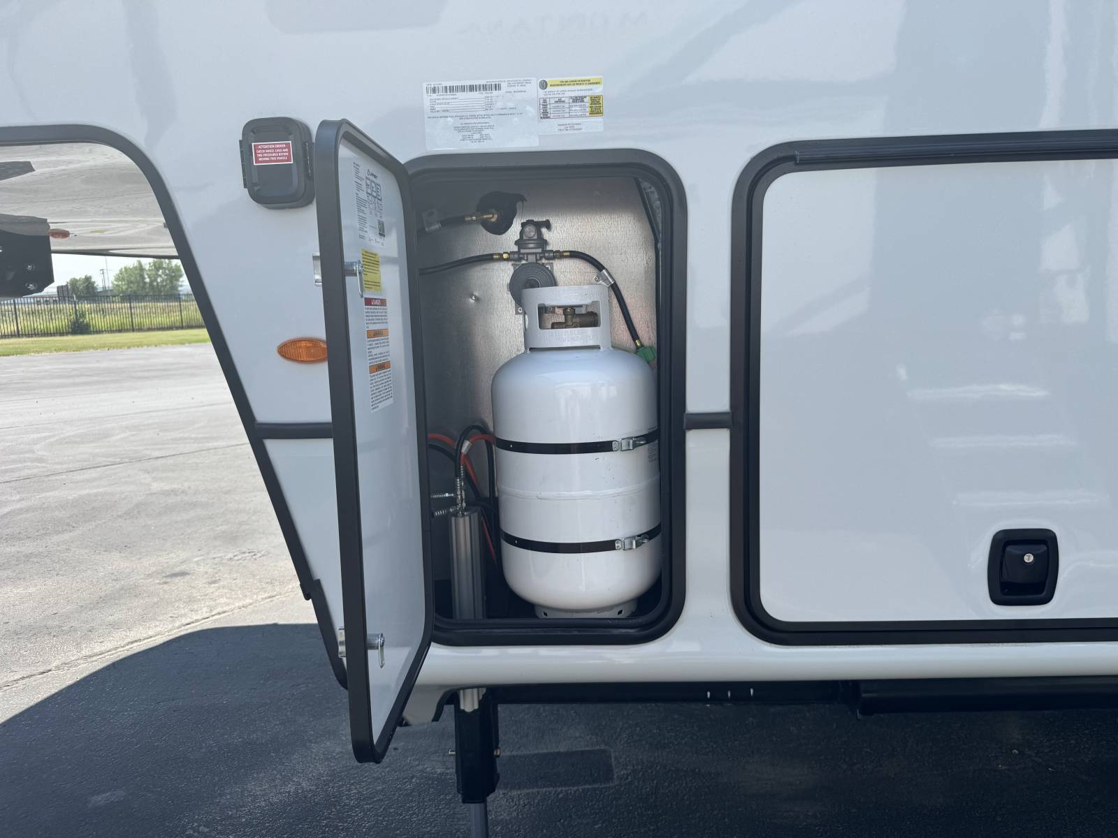 2026 Keystone RV 2026 Keystone RV Montana - thumbnail 12