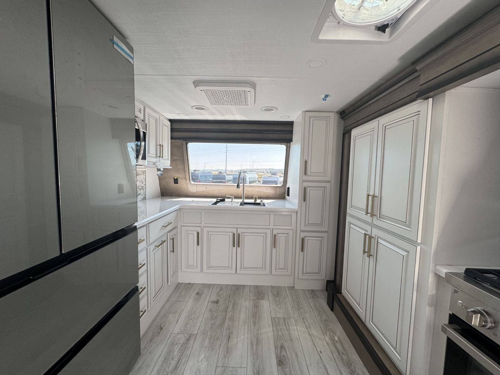 2026 Keystone RV 2026 Keystone RV Montana - thumbnail 17