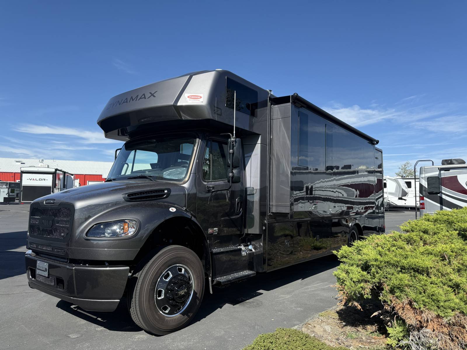 2026 Dynamax 2026 Dynamax Europa - thumbnail 1