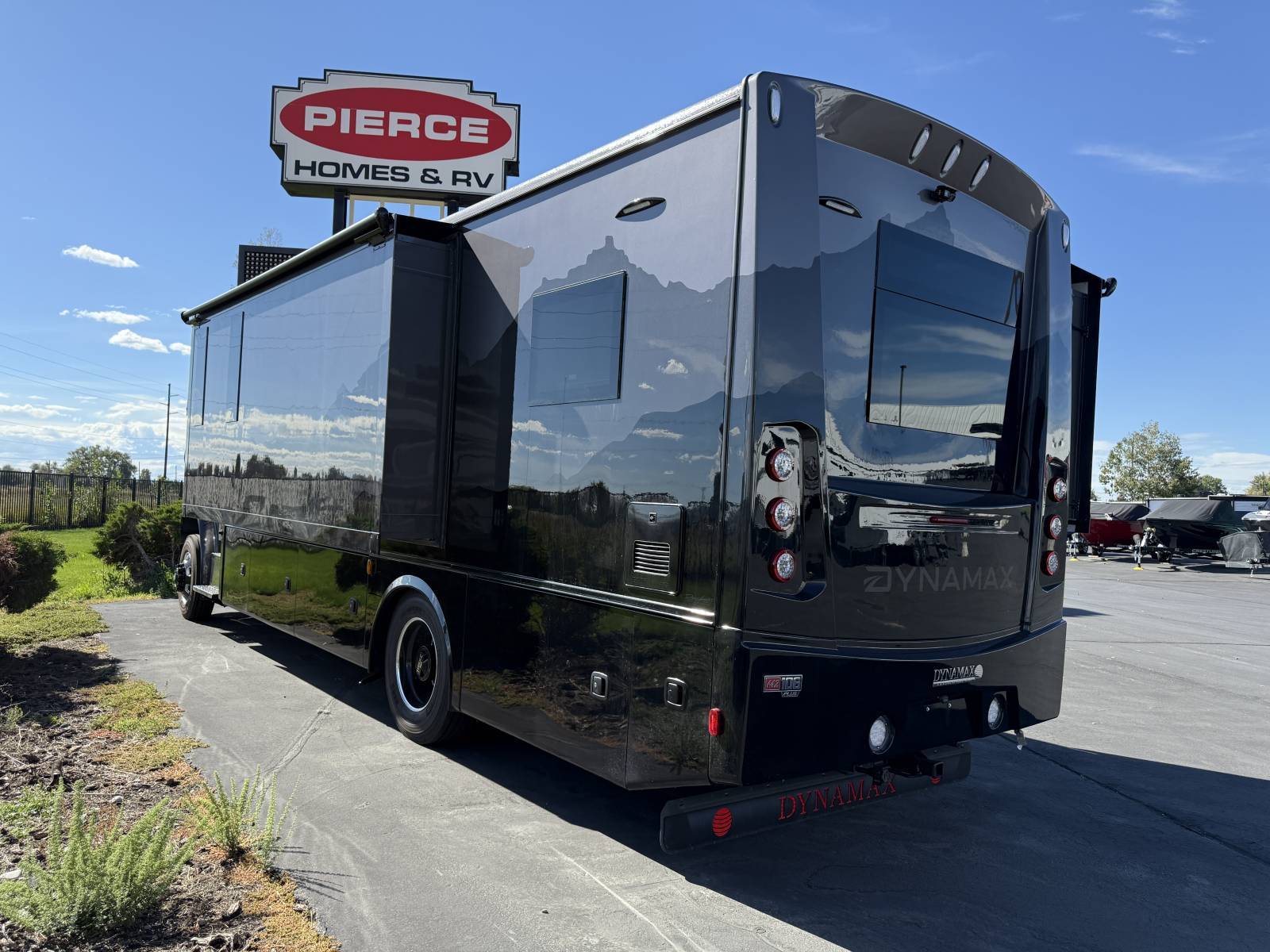 2026 Dynamax 2026 Dynamax Europa - thumbnail 5