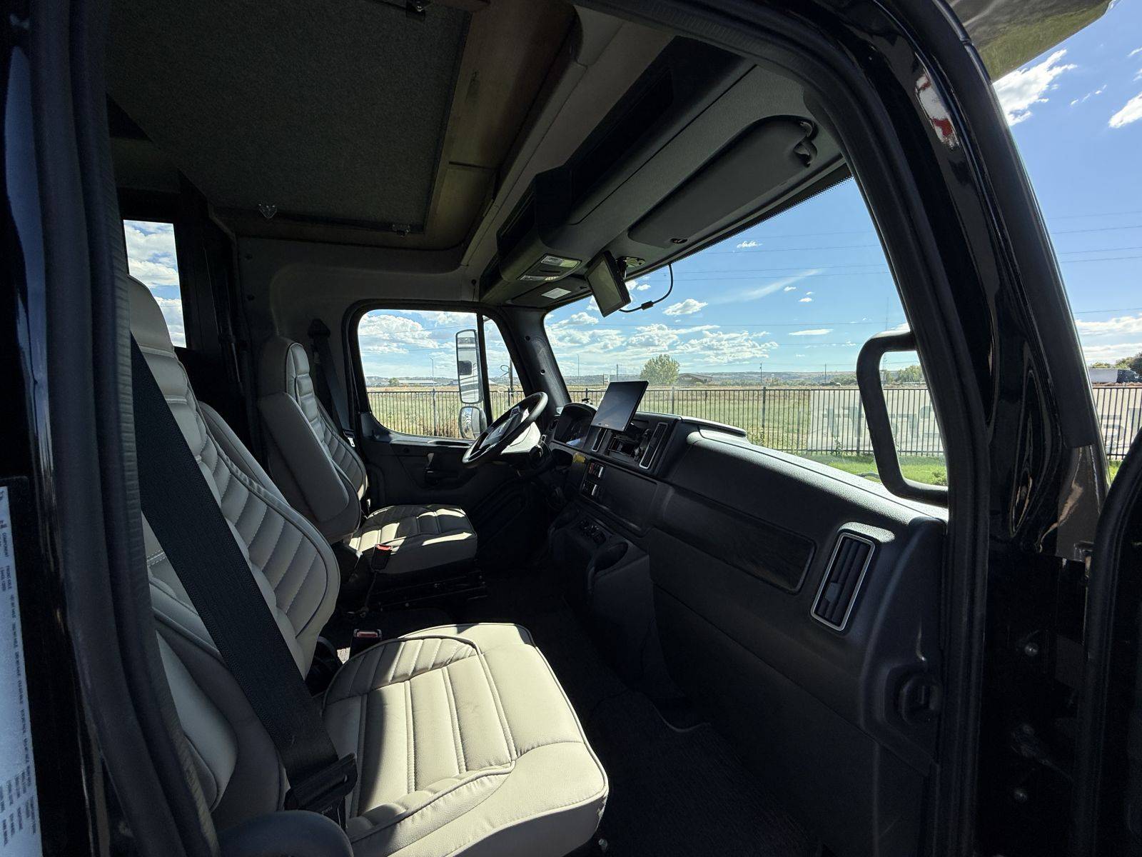 2026 Dynamax 2026 Dynamax Europa - thumbnail 15