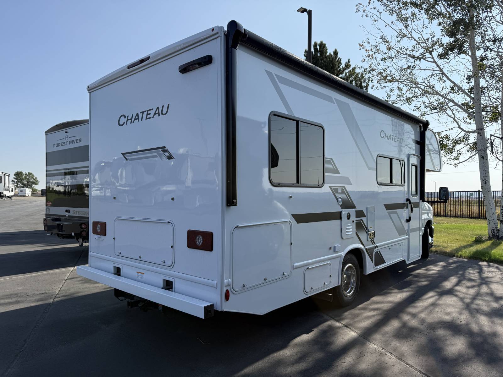 2026 Thor Motor Coach 2026 Thor Motor Coach Chateau - thumbnail 4