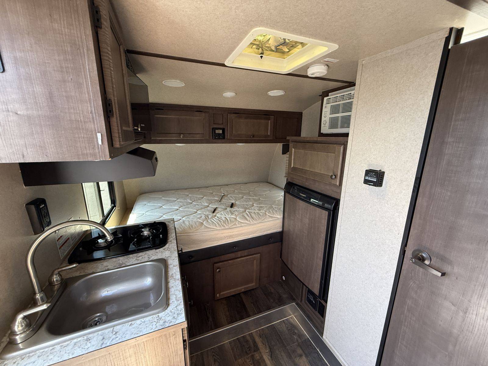 2019 Sunset Park RV Manufacturing 2019 Sunset Park RV Manufacturing Sunray - thumbnail 10