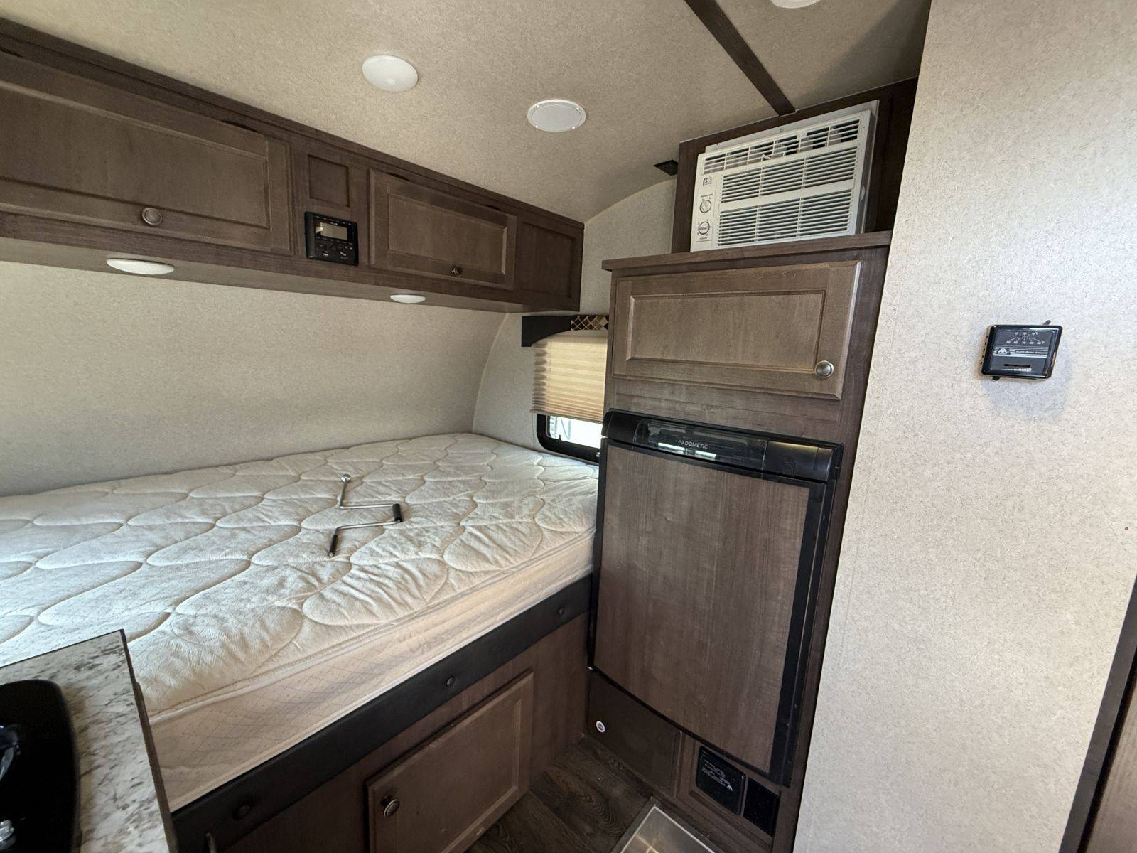 2019 Sunset Park RV Manufacturing 2019 Sunset Park RV Manufacturing Sunray - thumbnail 12