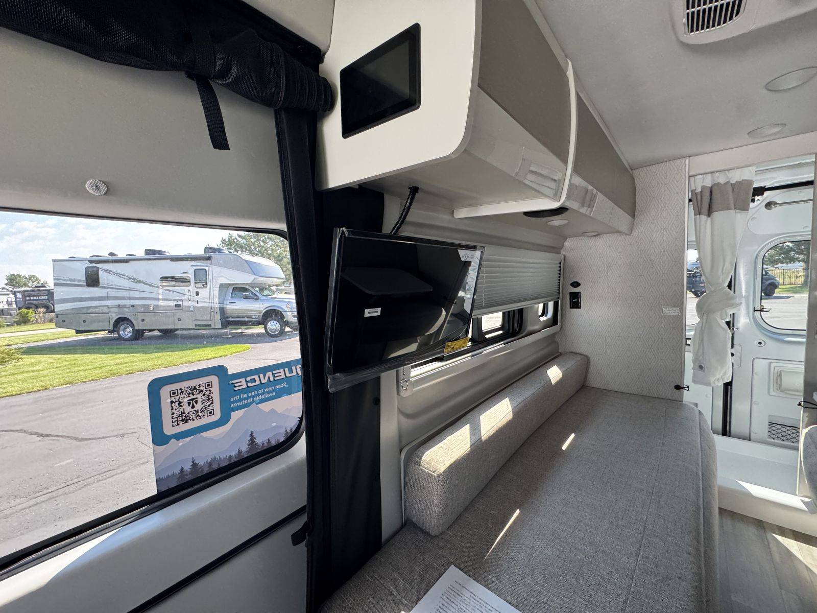 2026 Thor Motor Coach 2026 Thor Motor Coach Sequence - thumbnail 7