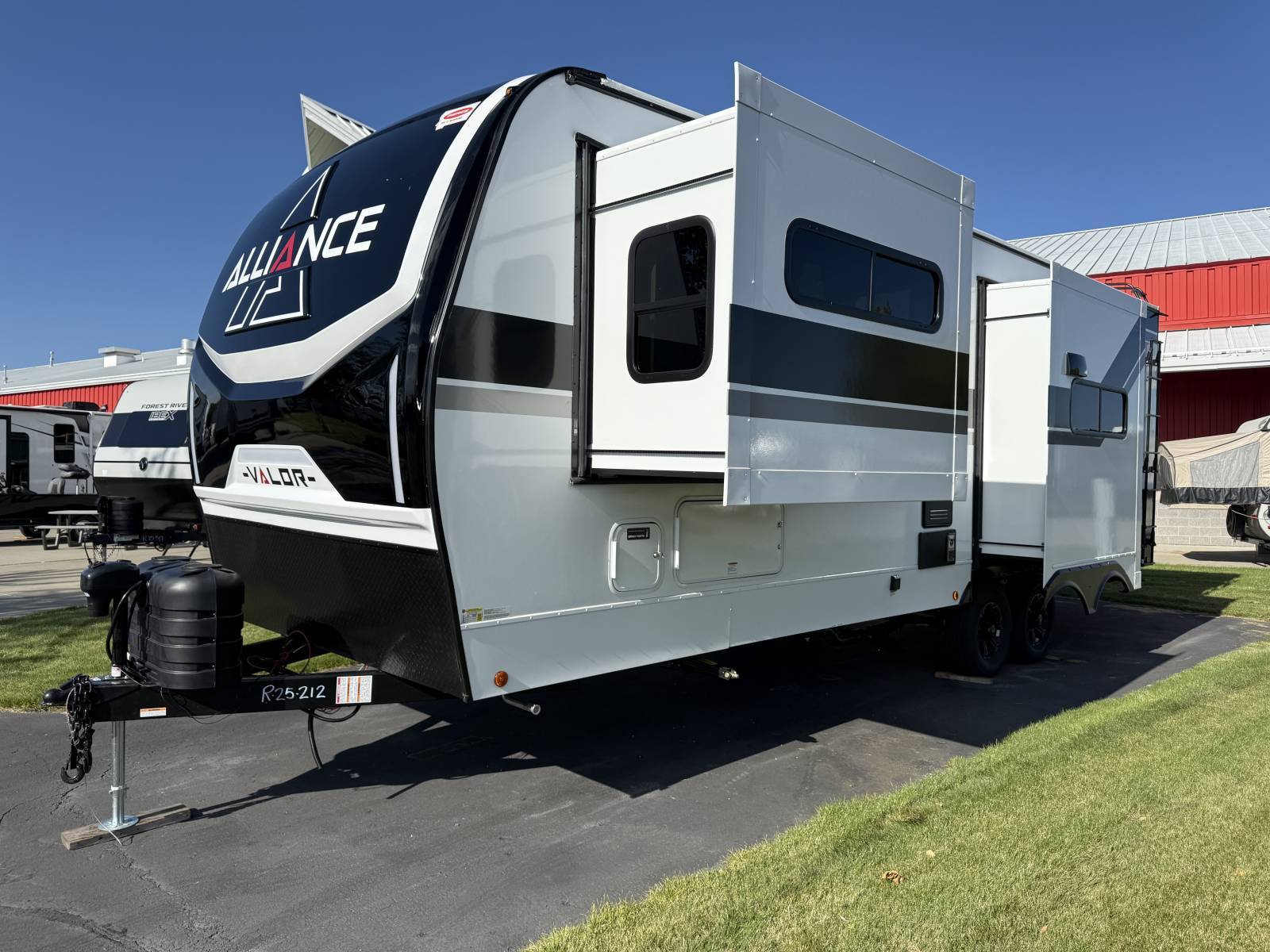 2026 Alliance RV 2026 Alliance RV Valor - thumbnail 1