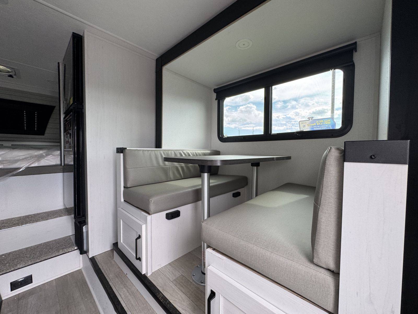 2026 Palomino 2026 Palomino Real Lite - thumbnail 11