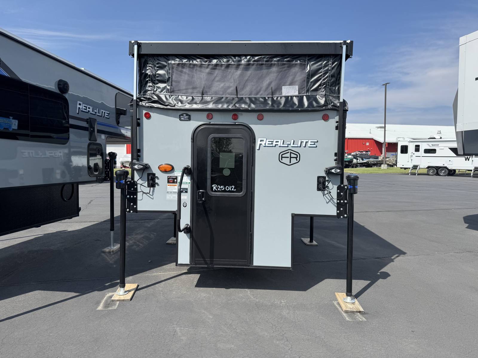 2026 Palomino 2026 Palomino Real Lite - thumbnail 4