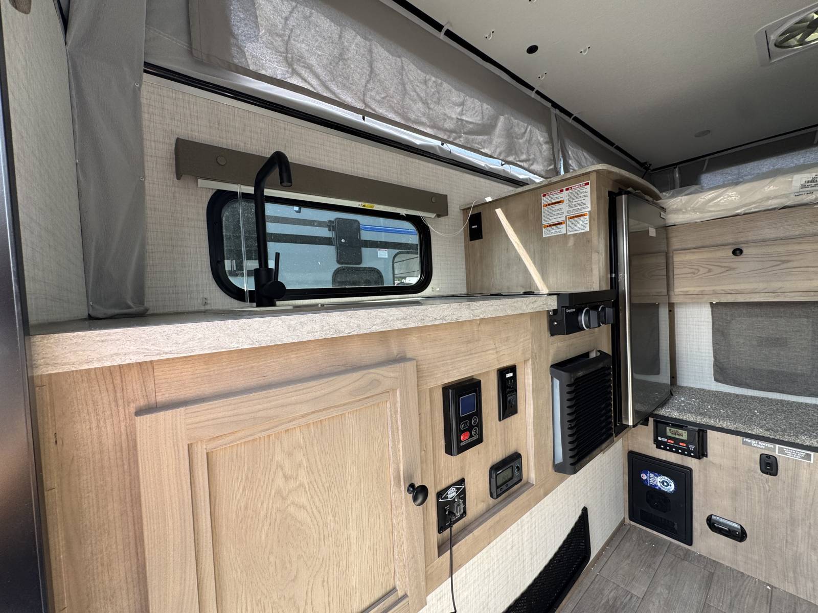 2026 Palomino 2026 Palomino Real Lite - thumbnail 10