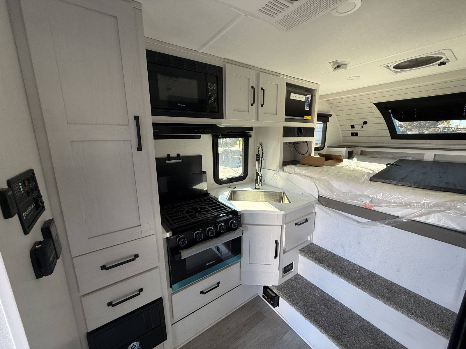 2026 Palomino 2026 Palomino Real Lite - thumbnail 10