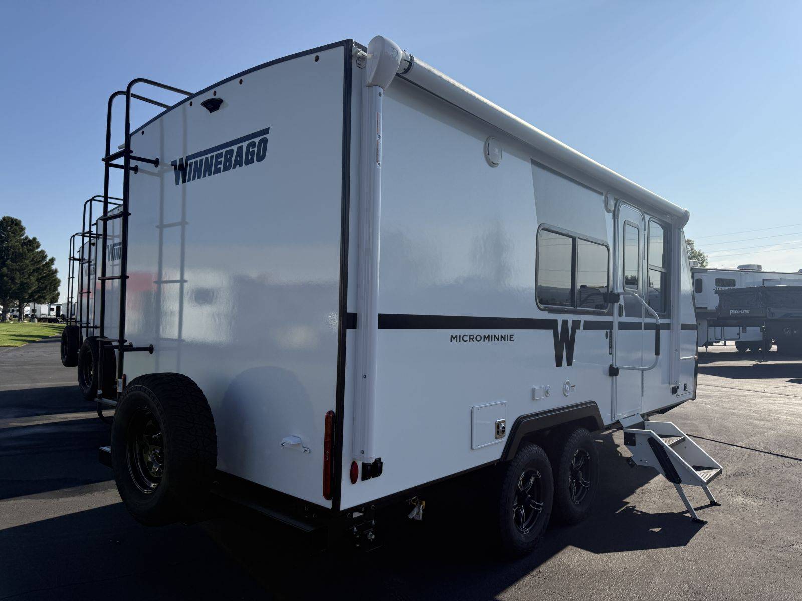 2026 Winnebago 2026 Winnebago Micro Minnie - thumbnail 5