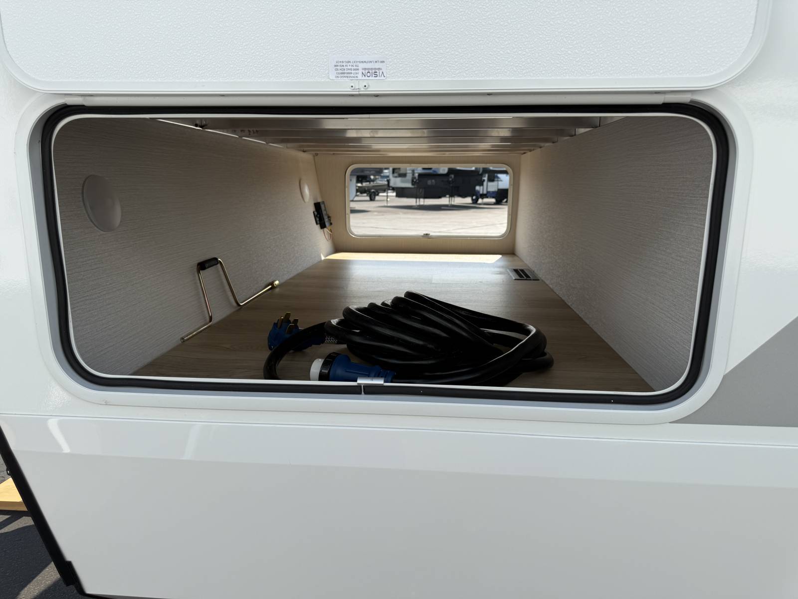 2026 Winnebago 2026 Winnebago Thrive - thumbnail 7