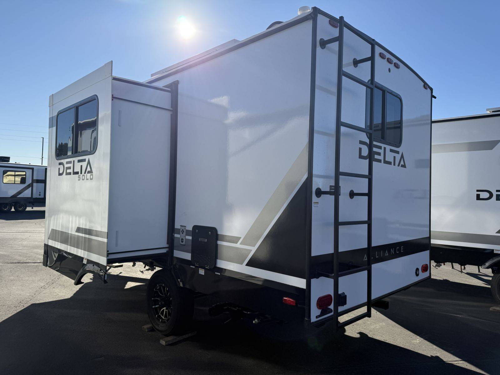 2026 Alliance RV 2026 Alliance RV Delta - thumbnail 4