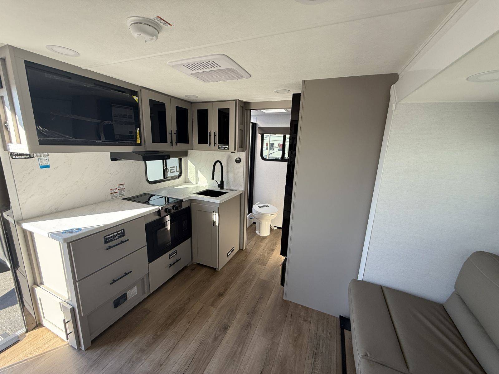 2026 Alliance RV 2026 Alliance RV Delta - thumbnail 12