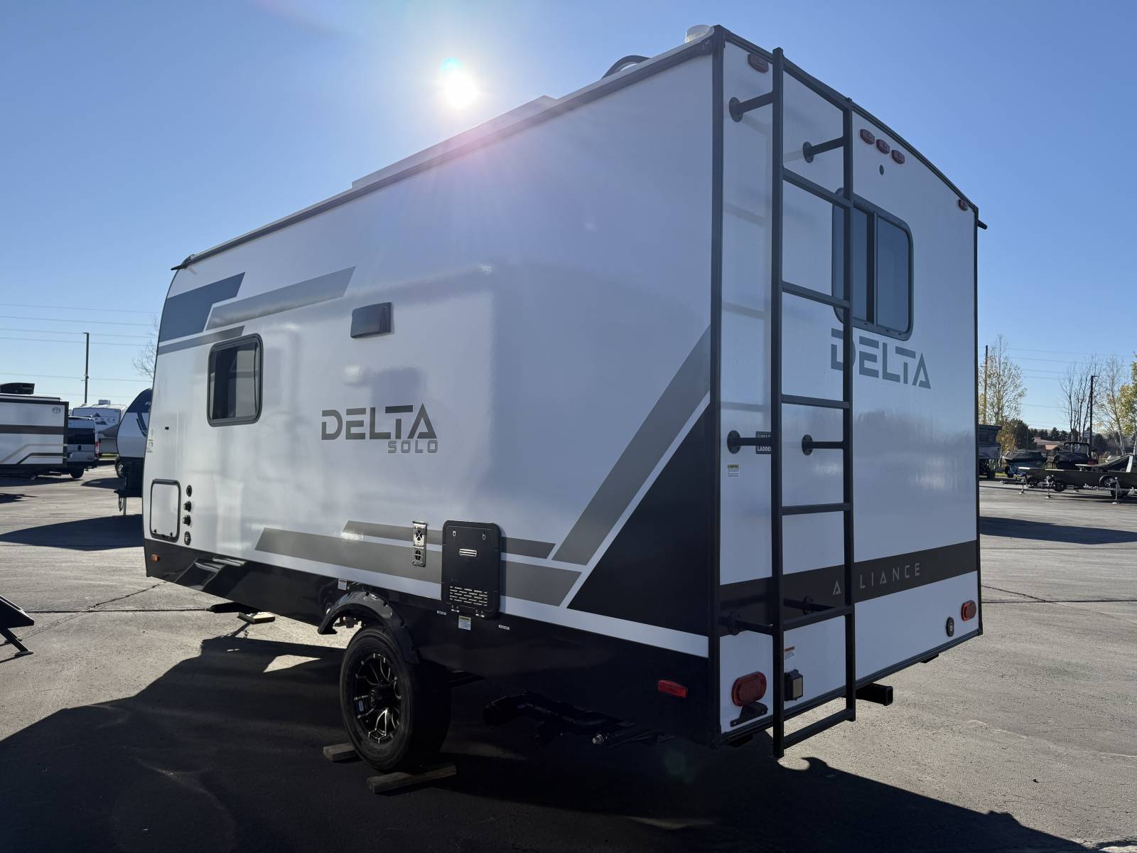 2026 Alliance RV 2026 Alliance RV Delta - thumbnail 4