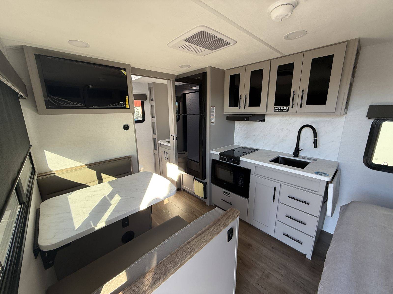 2026 Alliance RV 2026 Alliance RV Delta - thumbnail 9