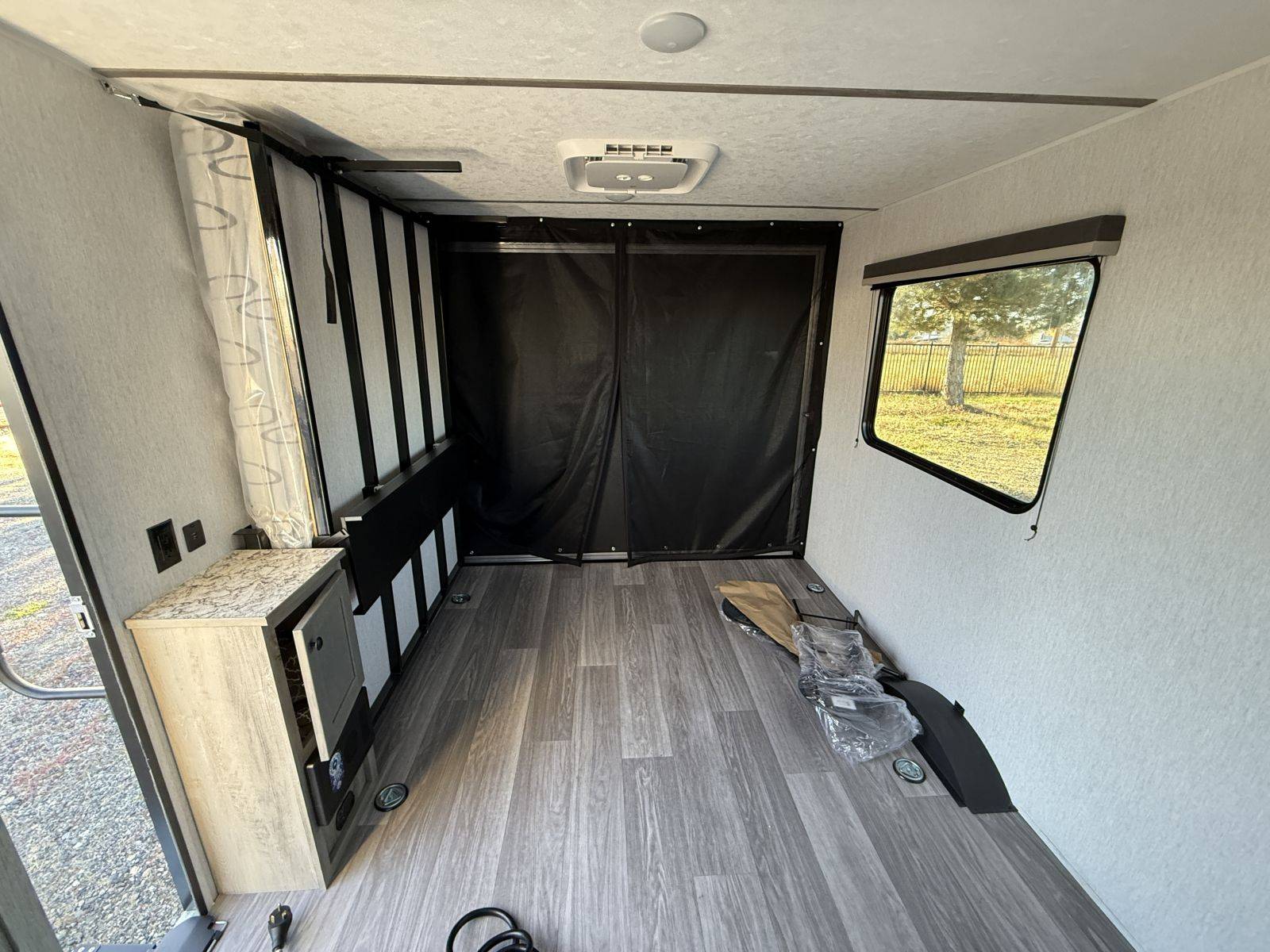 2026 Sunset Park RV 2026 Sunset Park RV Sun Lite Toy Hauler - thumbnail 13