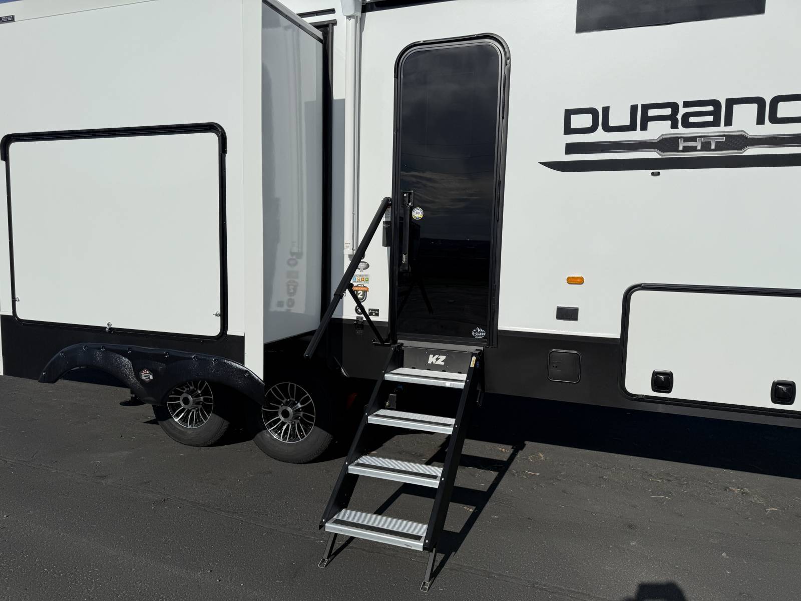 2026 KZ RV 2026 KZ RV Durango Half Ton - thumbnail 13