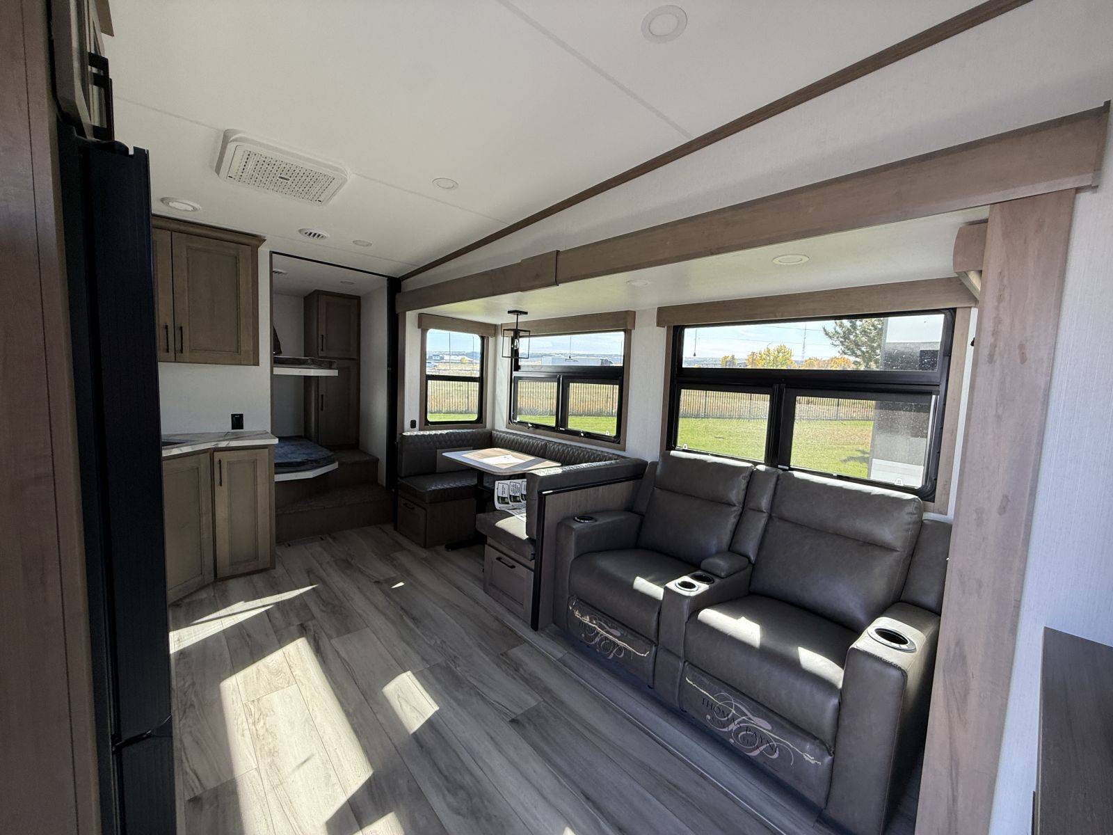 2026 KZ RV 2026 KZ RV Durango Half Ton - thumbnail 14