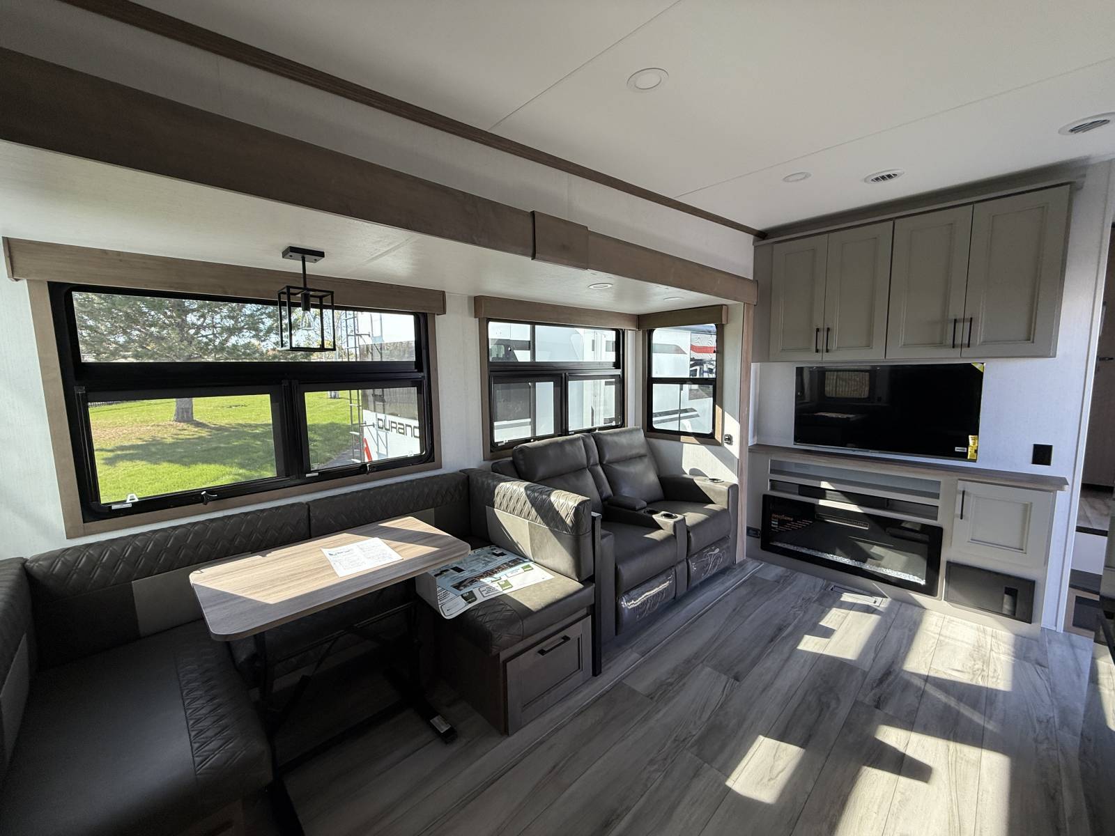 2026 KZ RV 2026 KZ RV Durango Half Ton - thumbnail 17