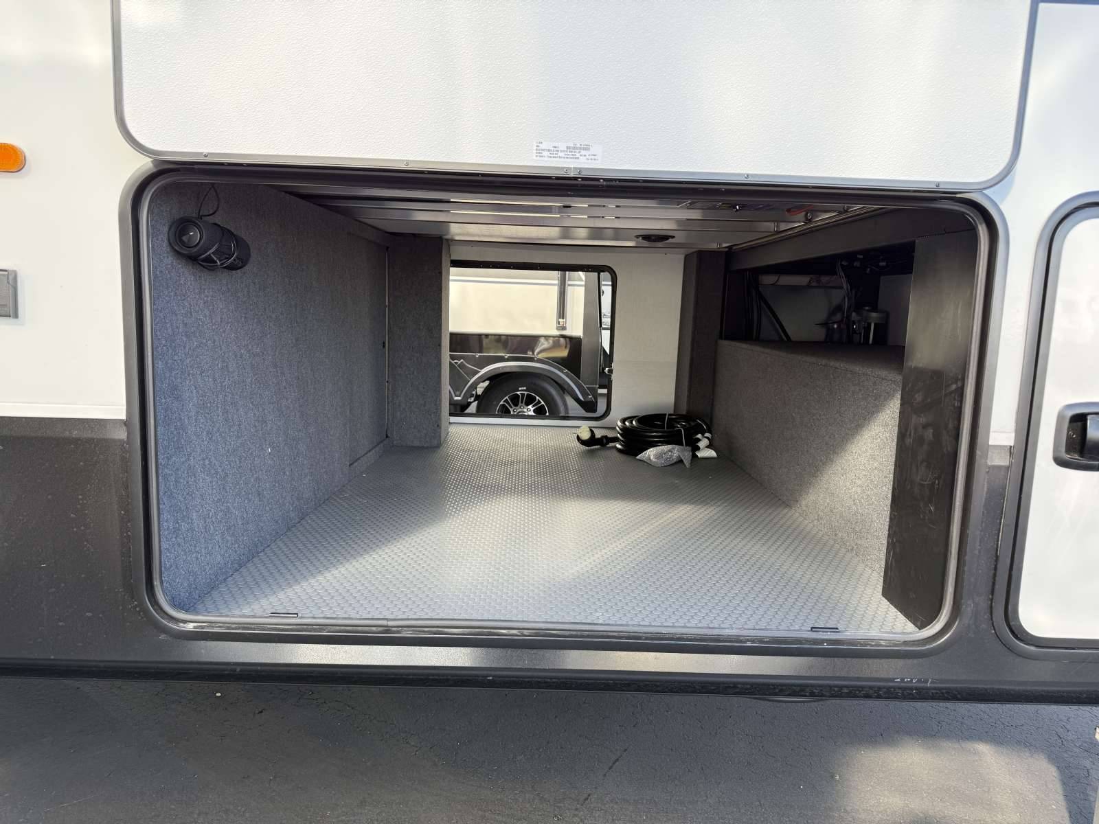 2026 KZ RV 2026 KZ RV Durango - thumbnail 9