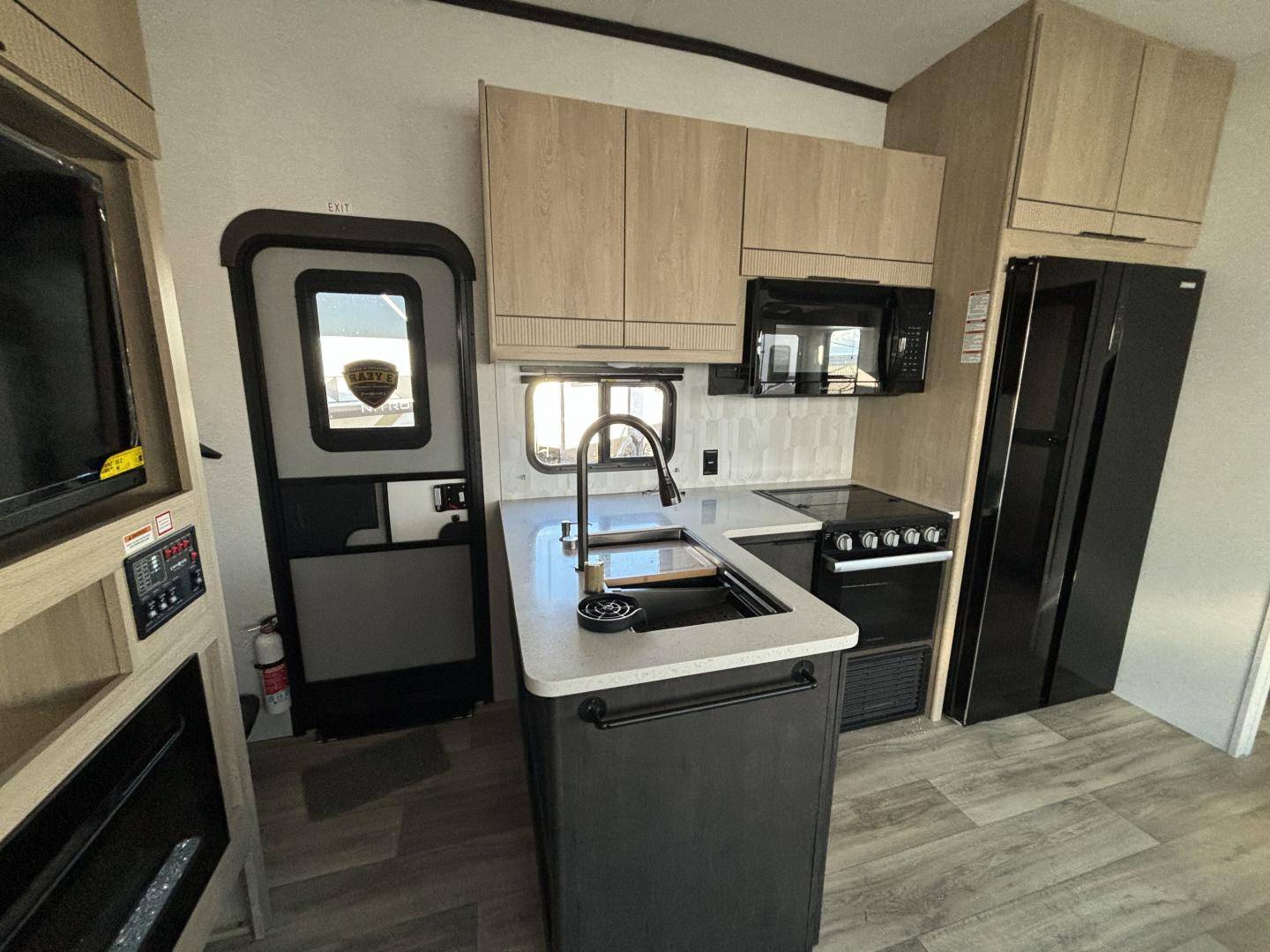 2025 Keystone RV 2025 Keystone RV Cruiser - thumbnail 12