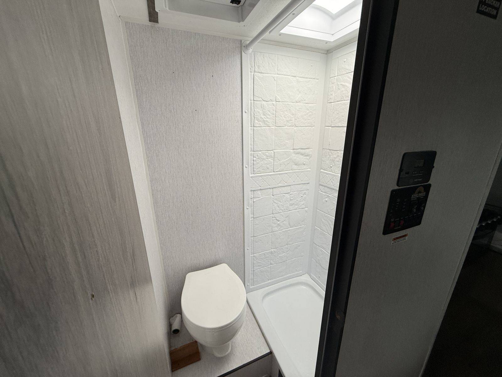 2024 Sunset Park RV Manufacturing 2024 Sunset Park RV Manufacturing Sun Lite - thumbnail 14