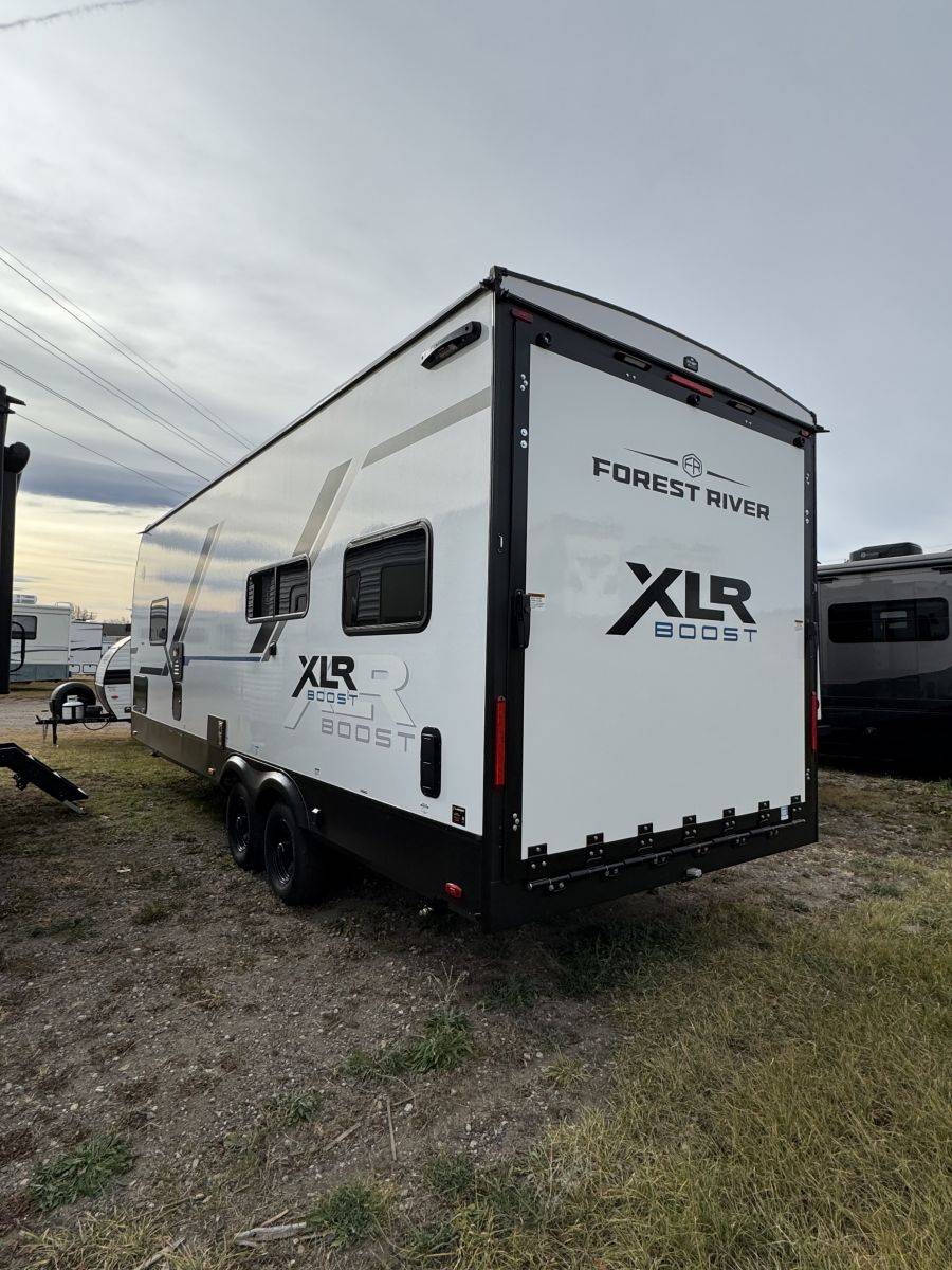 2026 Forest River RV 2026 Forest River RV Xlr Boost Toy Hauler - thumbnail 4
