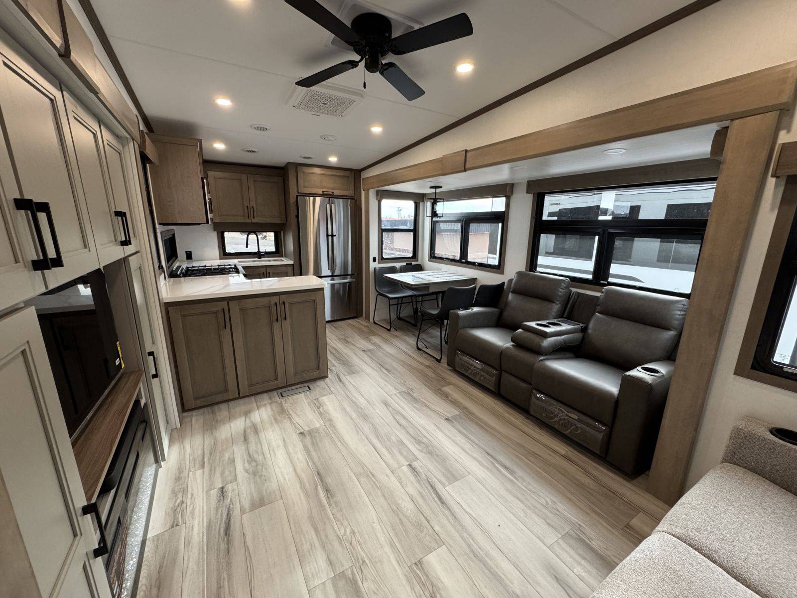 2026 KZ RV 2026 KZ RV Durango - thumbnail 6