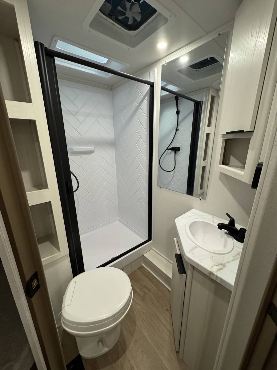 2026 Winnebago 2026 Winnebago Access - thumbnail 12