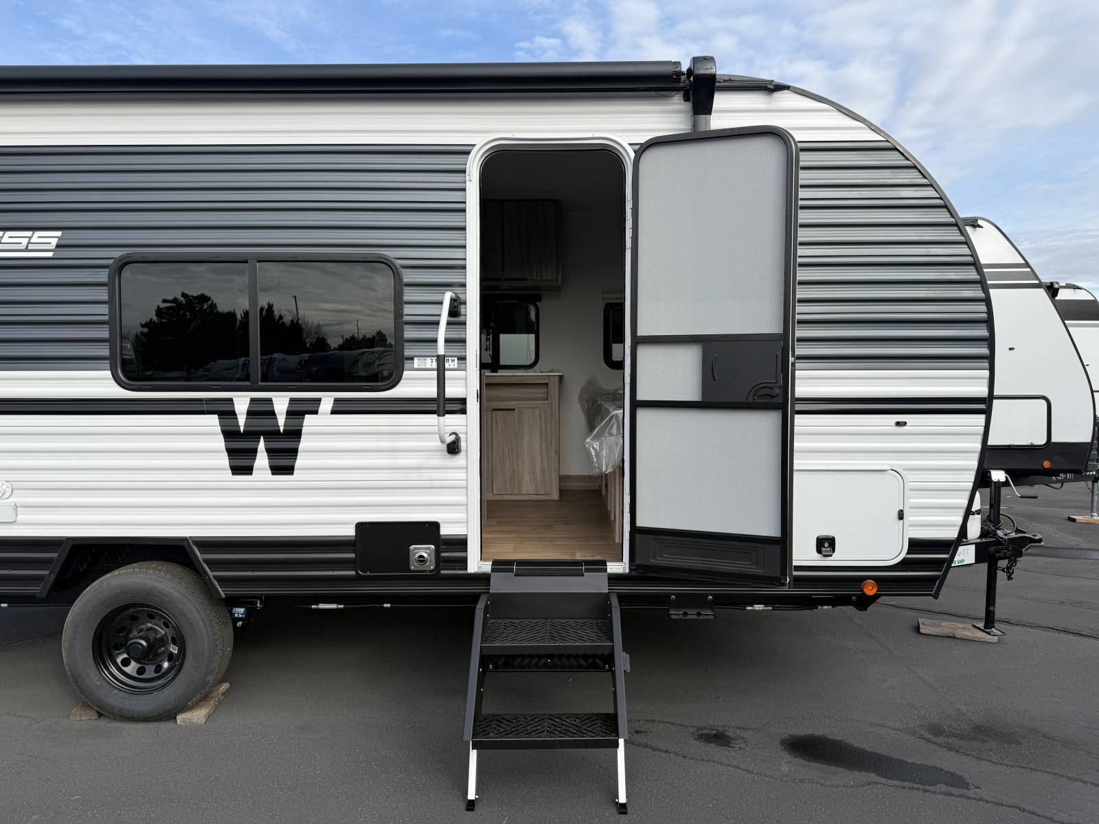 2026 Winnebago 2026 Winnebago Access - thumbnail 8