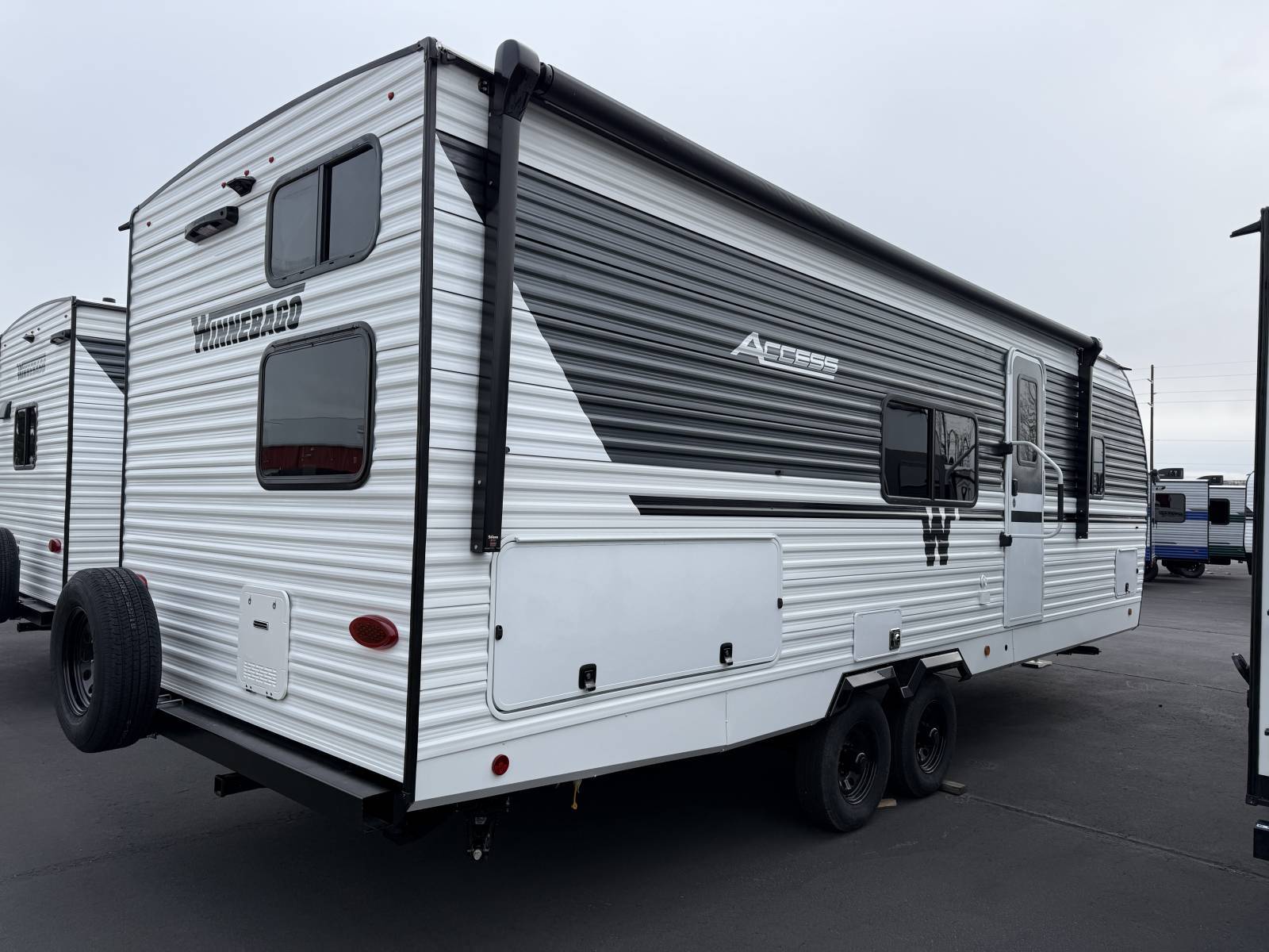 2026 Winnebago 2026 Winnebago Access - thumbnail 3