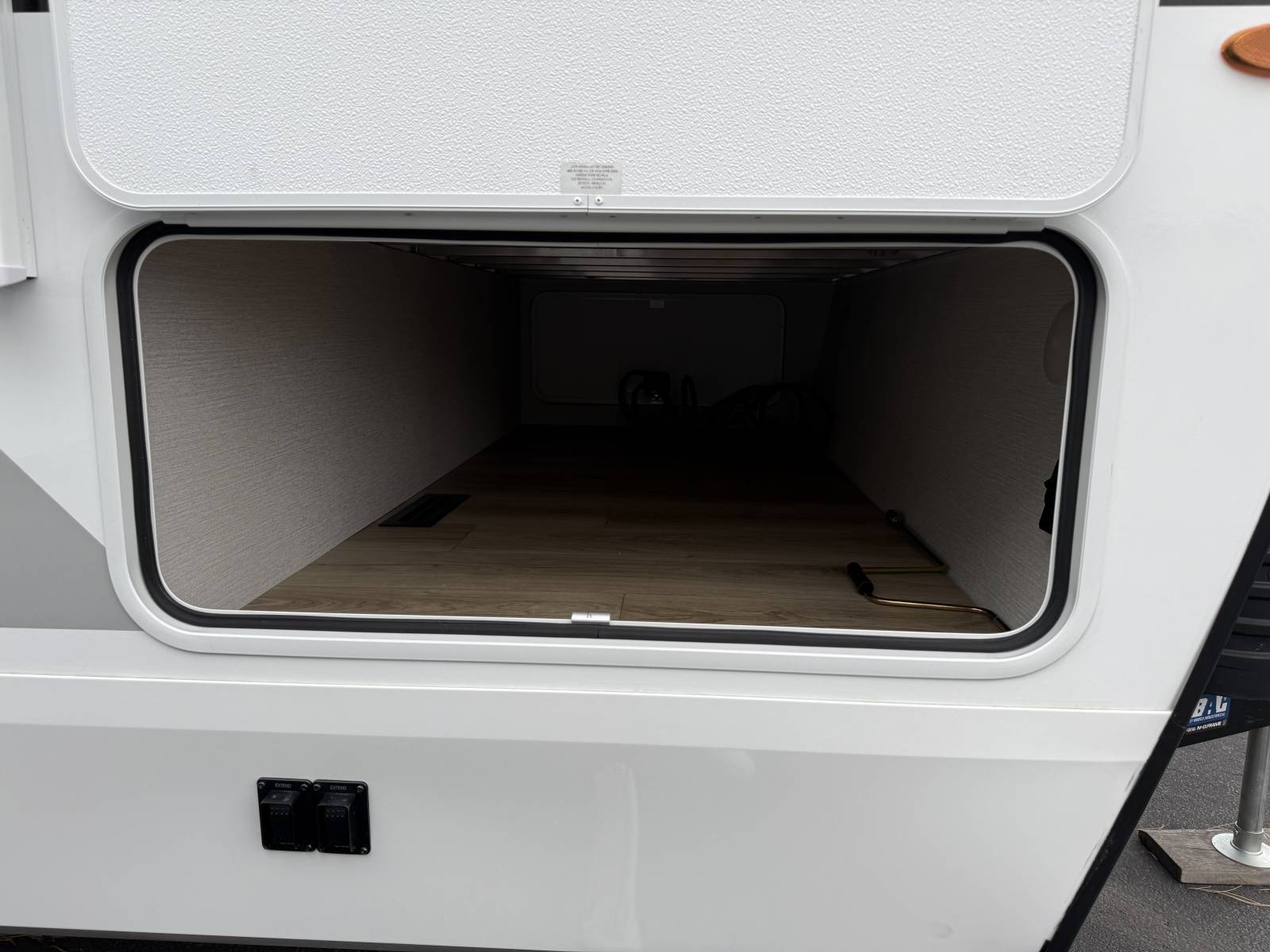 2026 Winnebago 2026 Winnebago Thrive - thumbnail 5