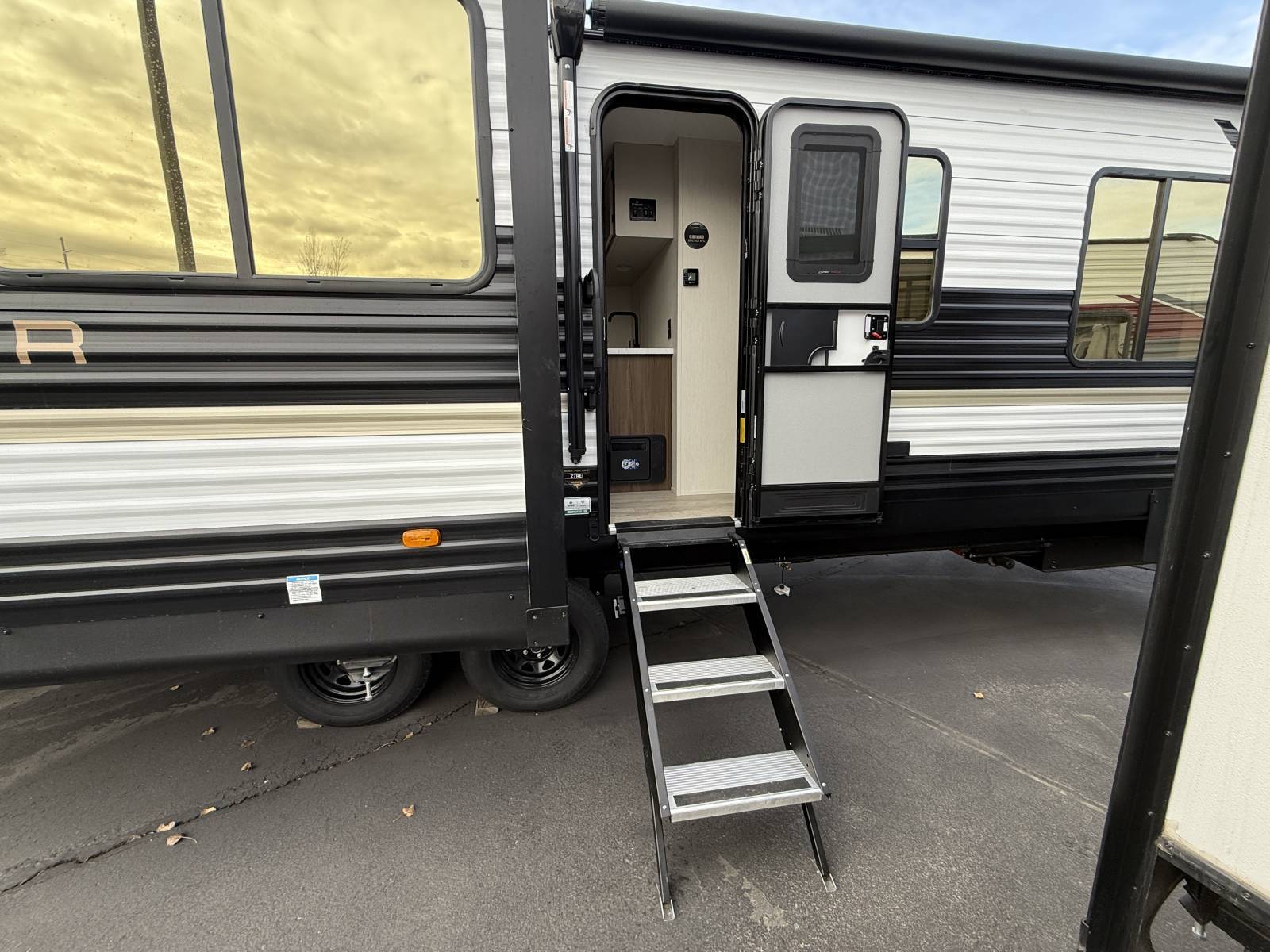 2026 Forest River RV 2026 Forest River RV Avenger - thumbnail 8