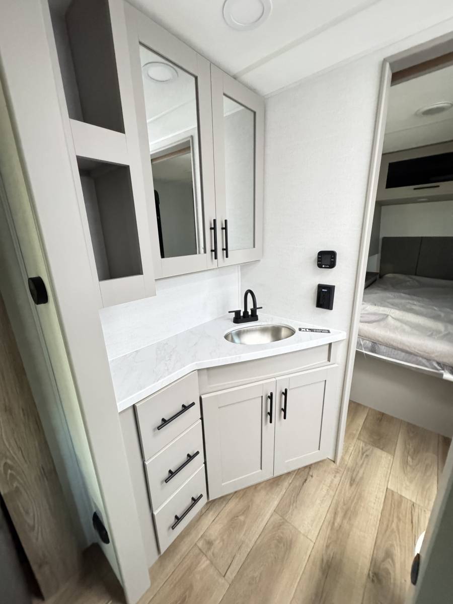 2026 Alliance RV 2026 Alliance RV Delta Ultralite - thumbnail 9