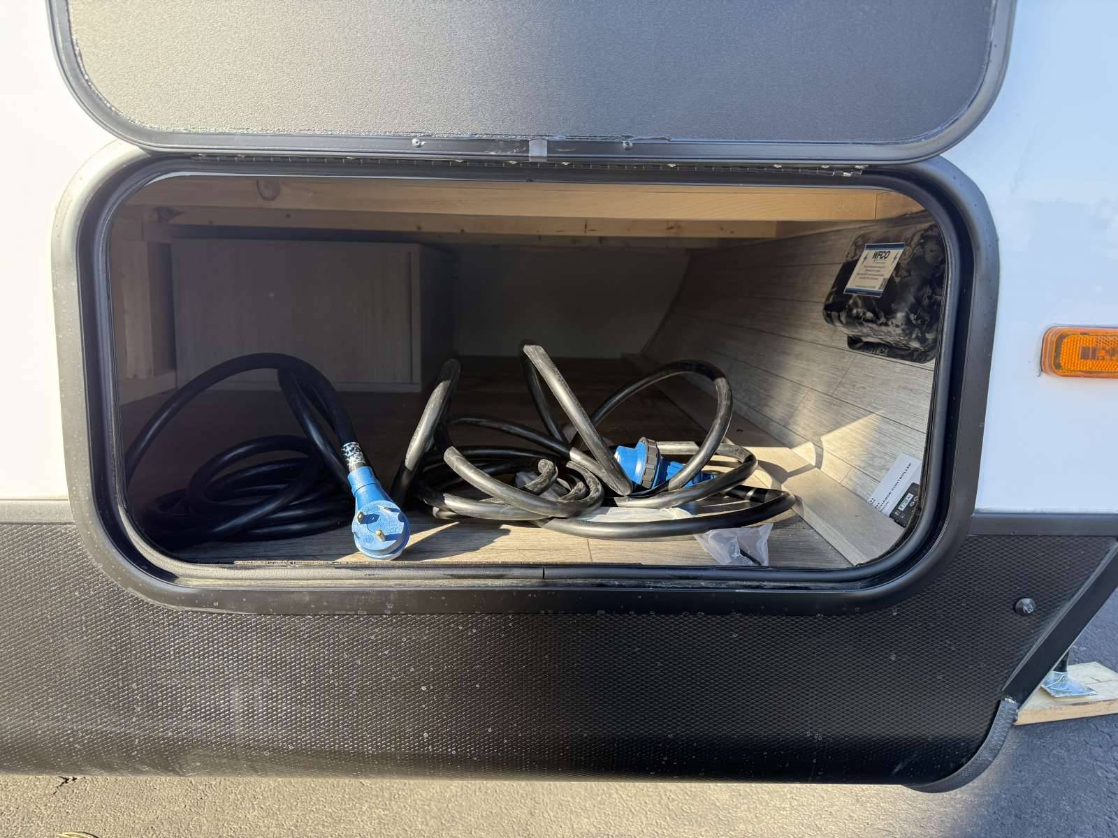 2026 Coachmen 2026 Coachmen Catalina Summit Series 7 - thumbnail 5