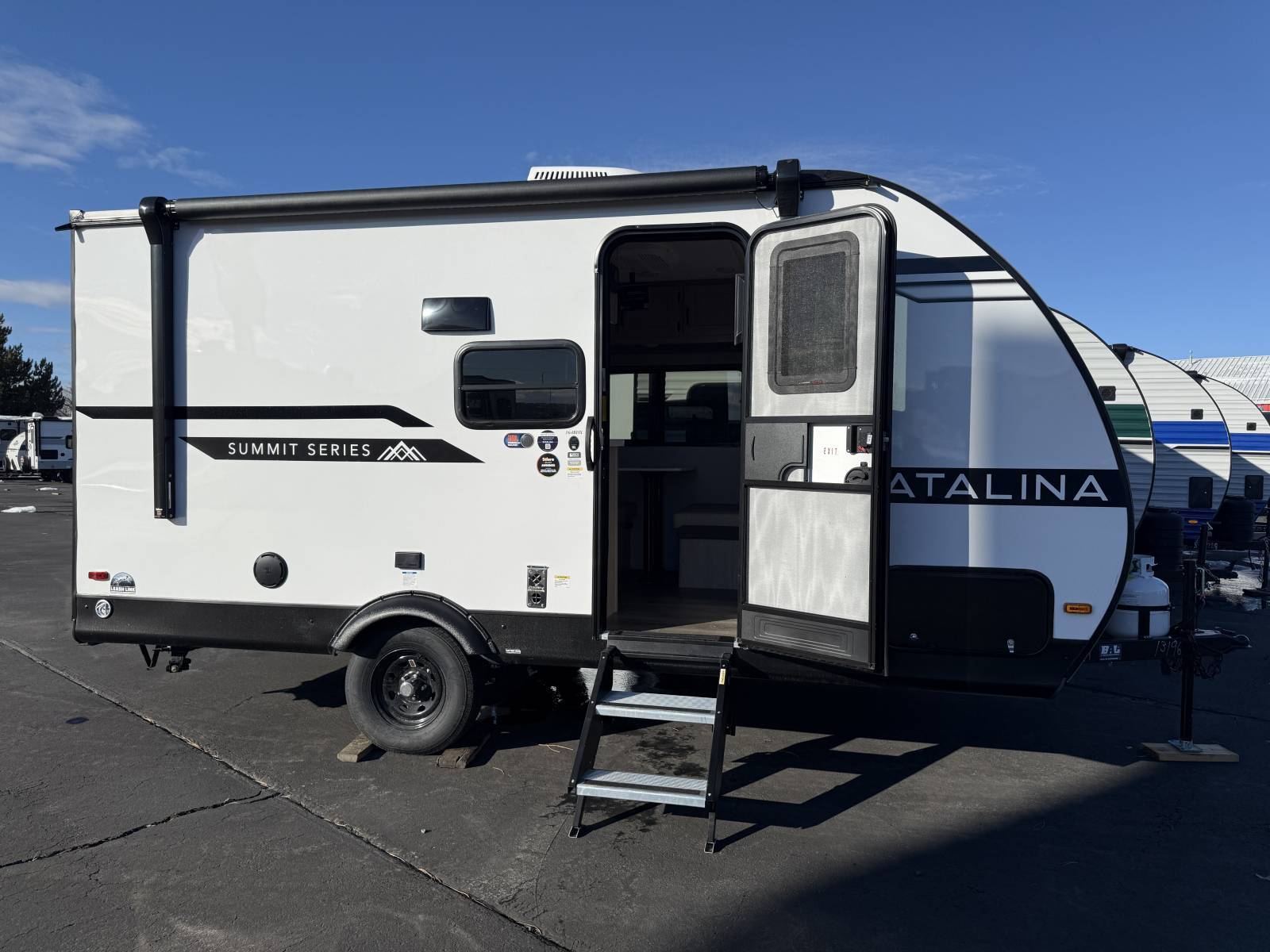 2026 Coachmen 2026 Coachmen Catalina Summit Series 7 - thumbnail 6