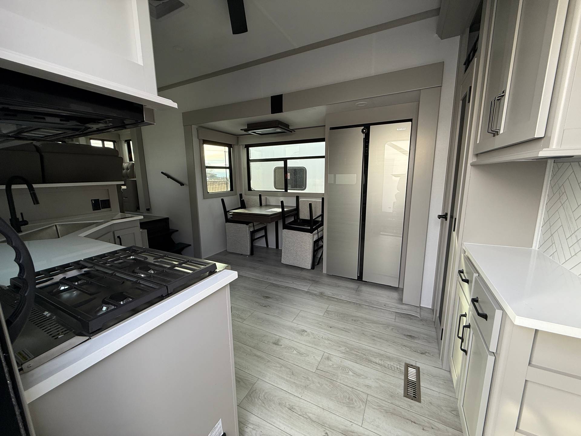 2026 Keystone RV 2026 Keystone RV Montana High Country - thumbnail 16