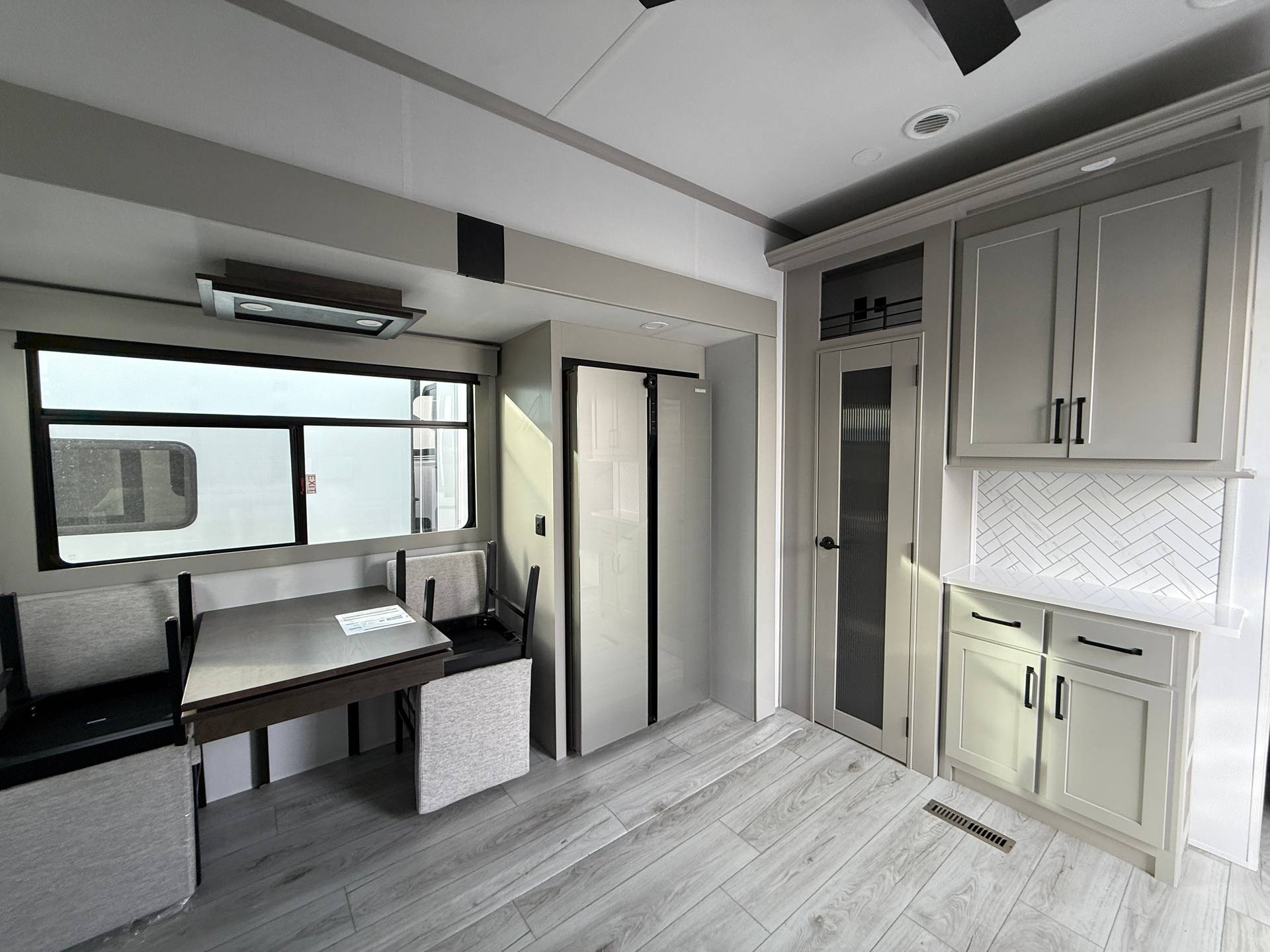 2026 Keystone RV 2026 Keystone RV Montana High Country - thumbnail 17