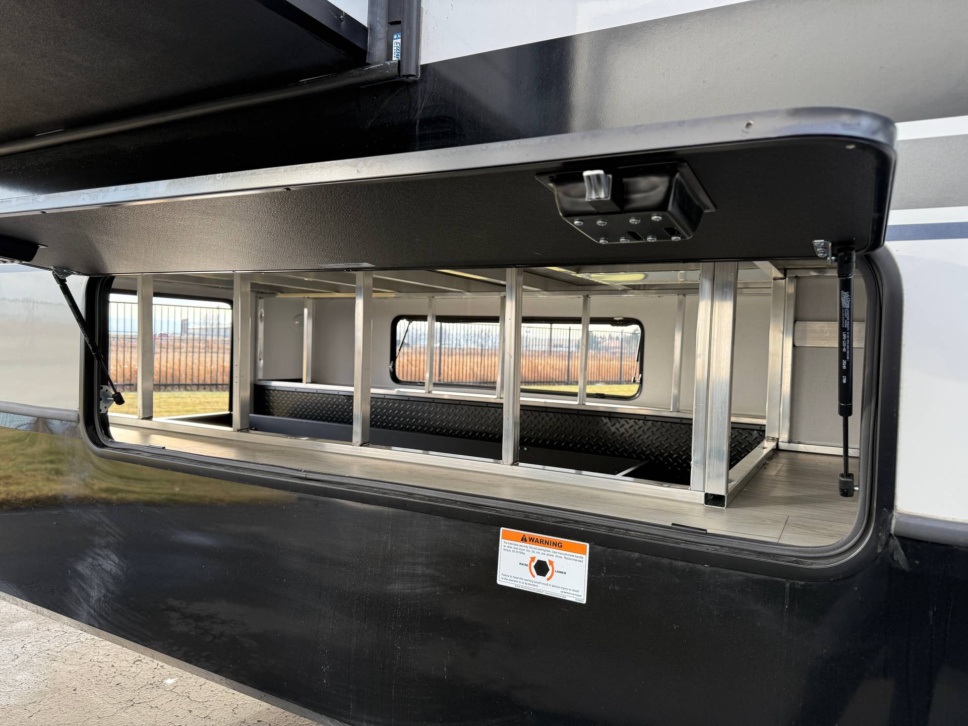 2026 Keystone RV 2026 Keystone RV Montana High Country - thumbnail 5